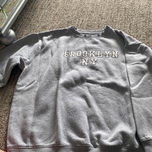 Sweater/ Crewneck